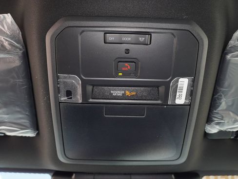 Certified 2026 Toyota Tacoma SR5 RWD image 18