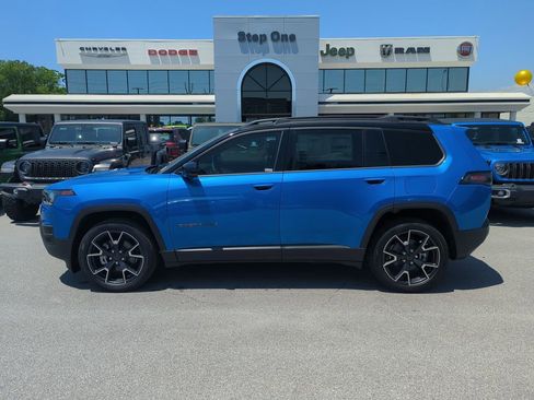 New 2026 Jeep Cherokee Overland w/ Advanced Pro Tech Group AWD/4WD image 4