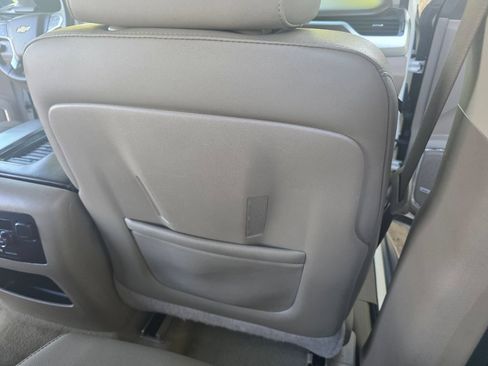 Used 2015 Chevrolet Tahoe LTZ RWD image 30