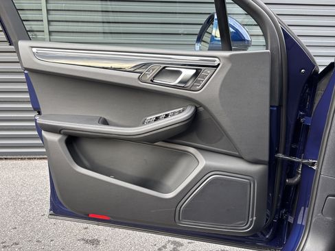 New 2026 Porsche Macan AWD/4WD image 14