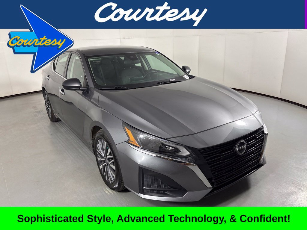 Used 2024 Nissan Altima 2.5 SV FWD image 1