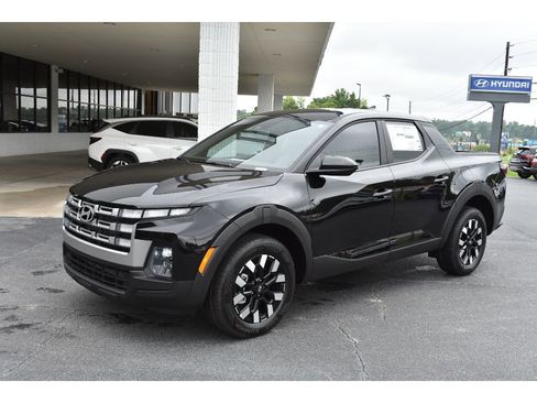 New 2025 Hyundai Santa Cruz SE image 1