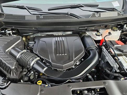 Used 2024 Chevrolet Traverse LT image 22