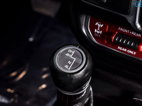 Used 2022 Jeep Wrangler Unlimited Rubicon w/ LED Lighting Group image 30