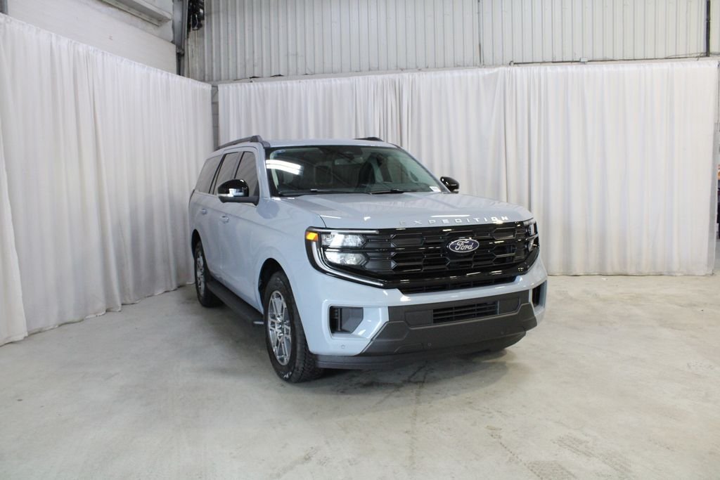 New 2026 Ford Expedition Active AWD/4WD image 1