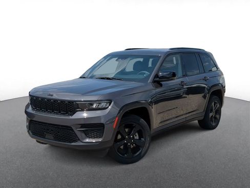 Used 2023 Jeep Grand Cherokee Altitude AWD/4WD image 1