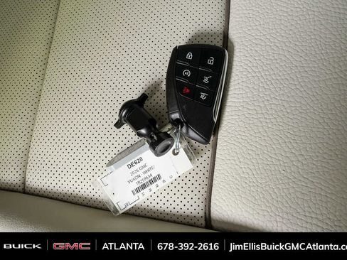 New 2026 GMC Yukon Denali image 27