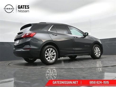 Used 2018 Chevrolet Equinox LT w/ Sun & Infotainment Package image 38