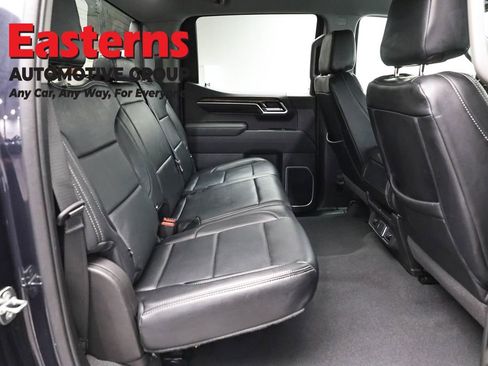 Used 2022 Chevrolet Silverado 1500 LT AWD/4WD image 26