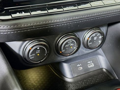 Used 2024 Nissan Z Performance w/ Floor Mat Package RWD image 20