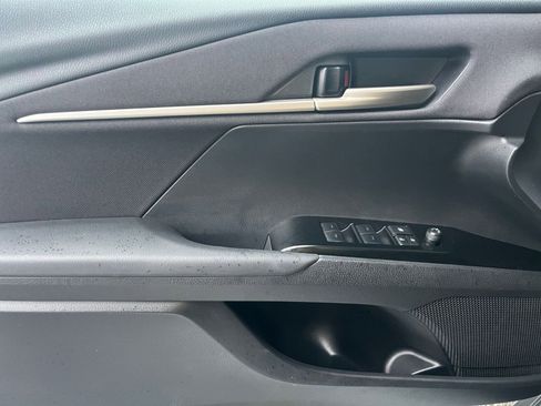 Used 2025 Toyota Camry LE image 20