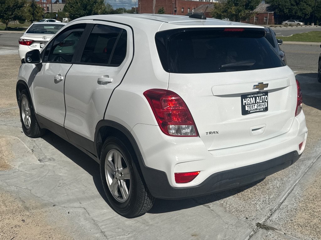 Used 2019 Chevrolet Trax LS w/ Tint and Cruise Package FWD image 3