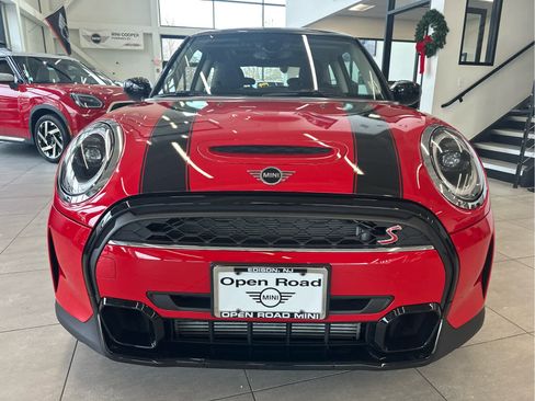 Certified 2023 MINI Cooper S w/ Signature Upholstery Package image 8