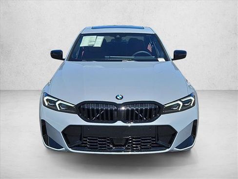 New 2026 BMW 330i Sedan w/ M Sport Package RWD image 4