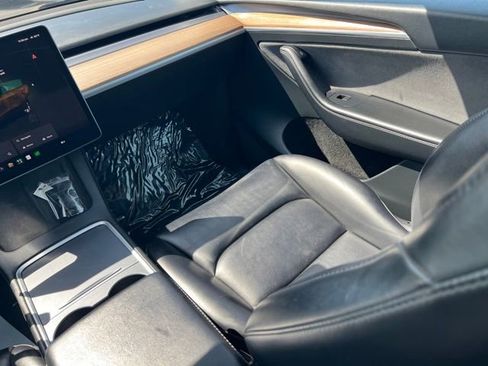 Used 2023 Tesla Model Y Long Range AWD/4WD image 15