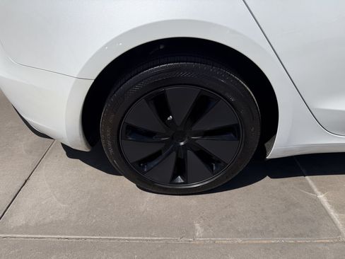 Used 2025 Tesla Model 3 Long Range RWD image 15