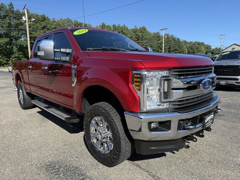 Used 2019 Ford F250 XLT w/ XLT Premium Package AWD/4WD image 12