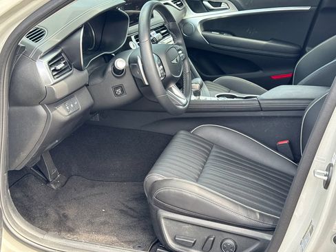 Used 2026 Genesis G70 2.5T Prestige RWD image 11