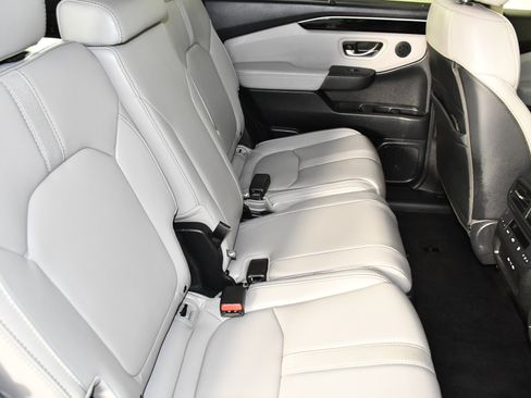 Used 2025 Honda Pilot EX-L image 46