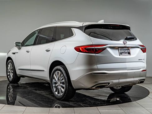 Used 2019 Buick Enclave Essence FWD image 7