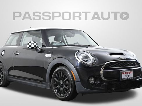 Used 2019 MINI Cooper S image 3