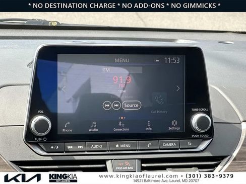 Used 2025 Nissan Altima 2.5 SV FWD image 3
