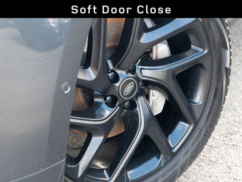 Used 2024 Land Rover Range Rover Sport SE image 9