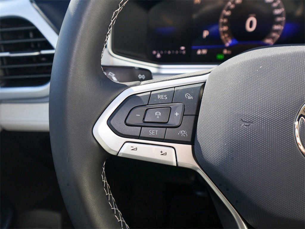 New 2026 Volkswagen Taos SE AWD/4WD image 23