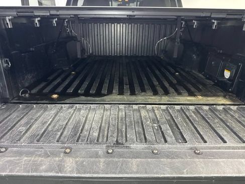 Used 2019 Toyota Tacoma SR AWD/4WD image 25