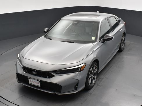 Used 2025 Honda Civic Sport image 18