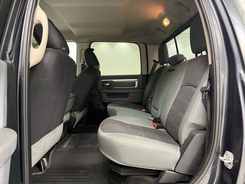 Used 2015 RAM 2500 SLT w/ Luxury Group image 20