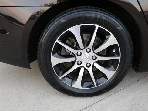Used 2015 Acura TLX w/ Technology Package FWD image 8