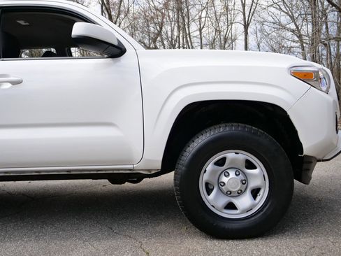 Used 2023 Toyota Tacoma SR AWD/4WD image 36