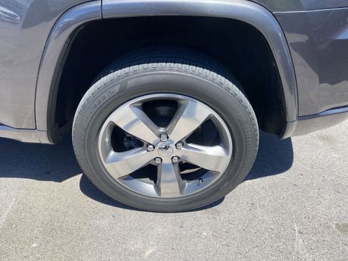 Used 2015 Jeep Grand Cherokee Overland AWD/4WD image 8