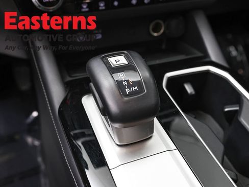 Used 2025 Mitsubishi Outlander SE AWD/4WD image 13