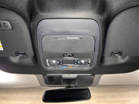 Used 2024 Ford F150 Lariat w/ FX4 Off-Road Package image 17