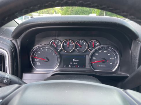 Certified 2021 Chevrolet Silverado 1500 LT AWD/4WD image 20