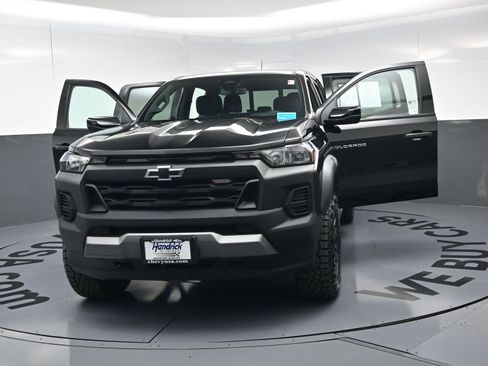 Certified 2024 Chevrolet Colorado Trail Boss w/ Advanced Trailering Package image 20