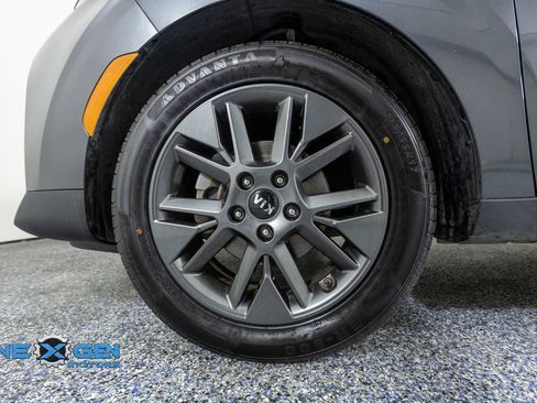 Used 2021 Kia Soul EX FWD image 44