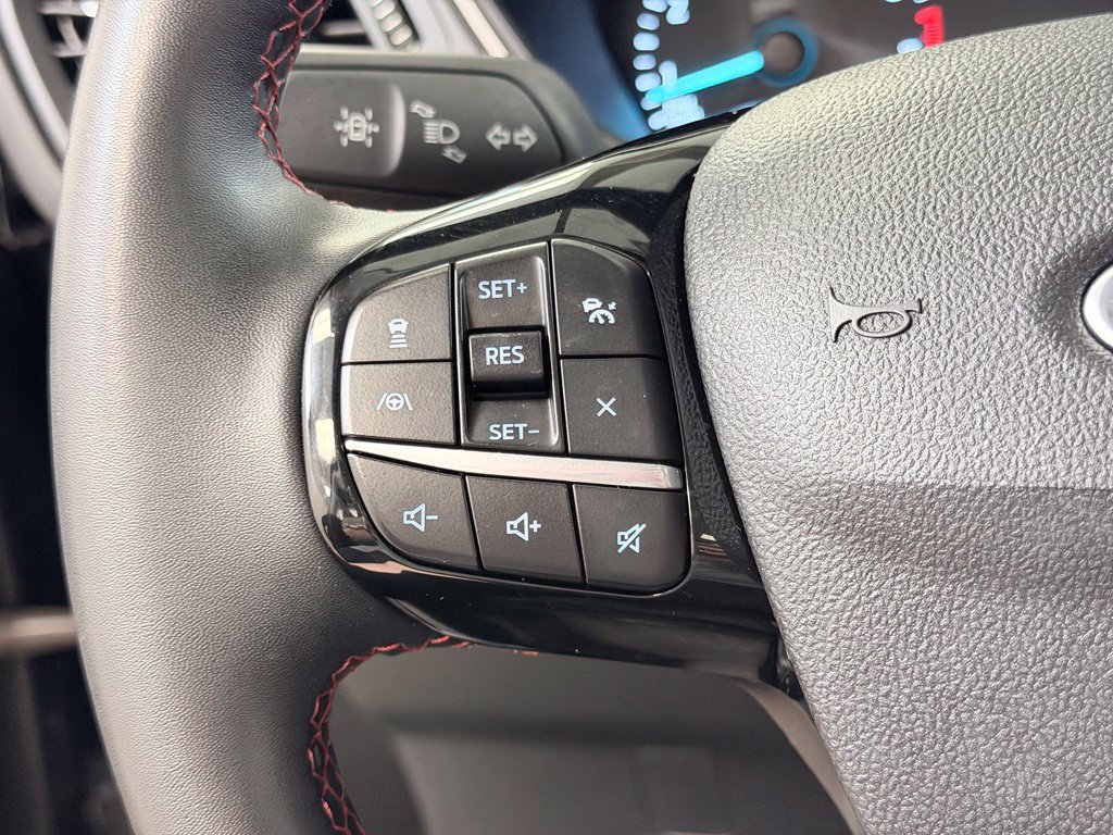 Used 2022 Ford Escape SEL w/ SEL Stealth AWD Package image 48