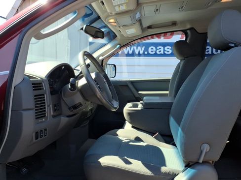 Used 2005 Nissan Titan SE AWD/4WD image 10