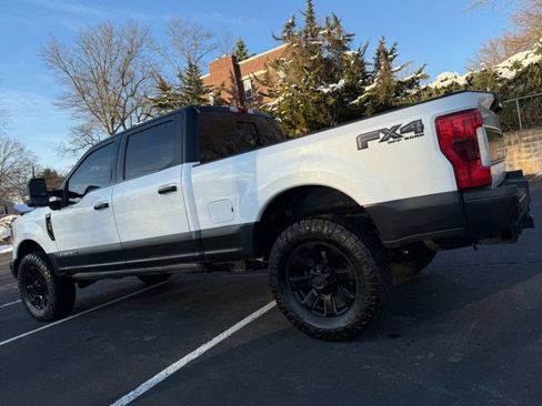 Used 2019 Ford F350 Platinum w/ Platinum Ultimate Package image 7