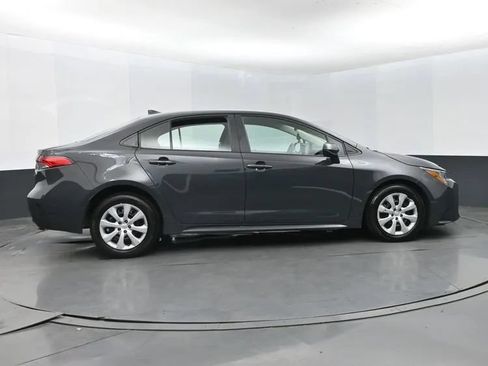 Used 2024 Toyota Corolla LE FWD image 4