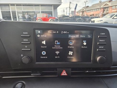 Used 2025 Hyundai Elantra Sport image 31