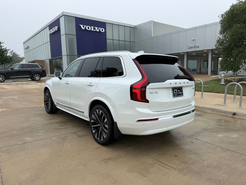 New 2026 Volvo XC90 T8 Ultra w/ Lounge Package AWD/4WD image 4