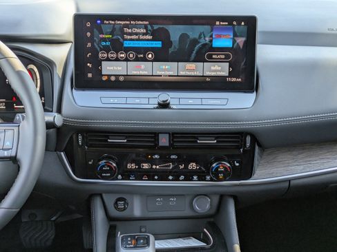 New 2026 Nissan Rogue Platinum image 20