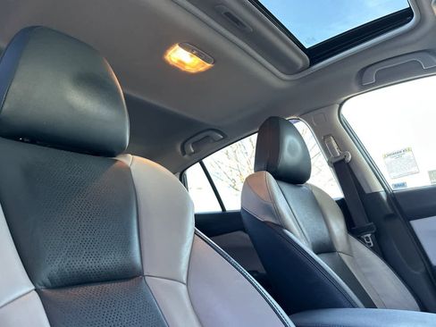 Used 2023 Subaru Crosstrek Hybrid w/ Moonroof Package w/Navigation image 17