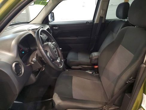 Used 2012 Jeep Patriot Latitude image 10