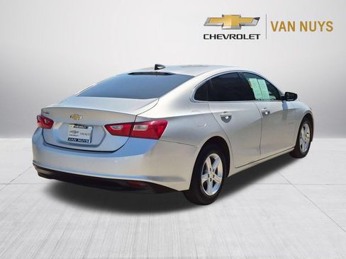 Used 2021 Chevrolet Malibu LS FWD image 5