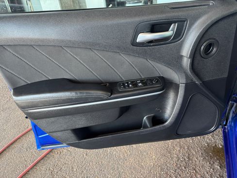 Used 2022 Dodge Charger SXT RWD image 11
